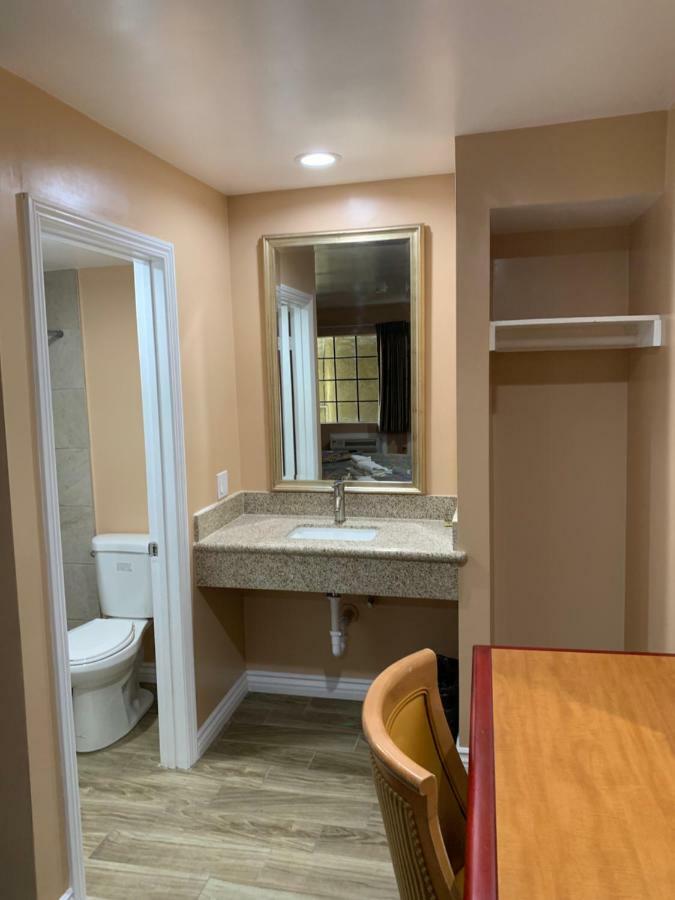 Budget Inn Motel Сан Габриел Екстериор снимка