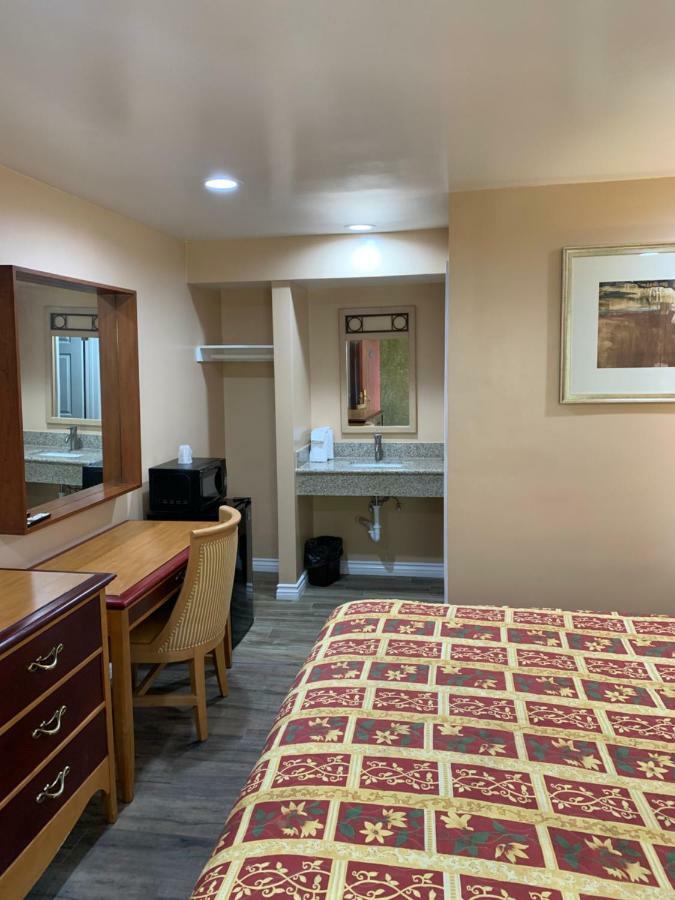 Budget Inn Motel Сан Габриел Екстериор снимка