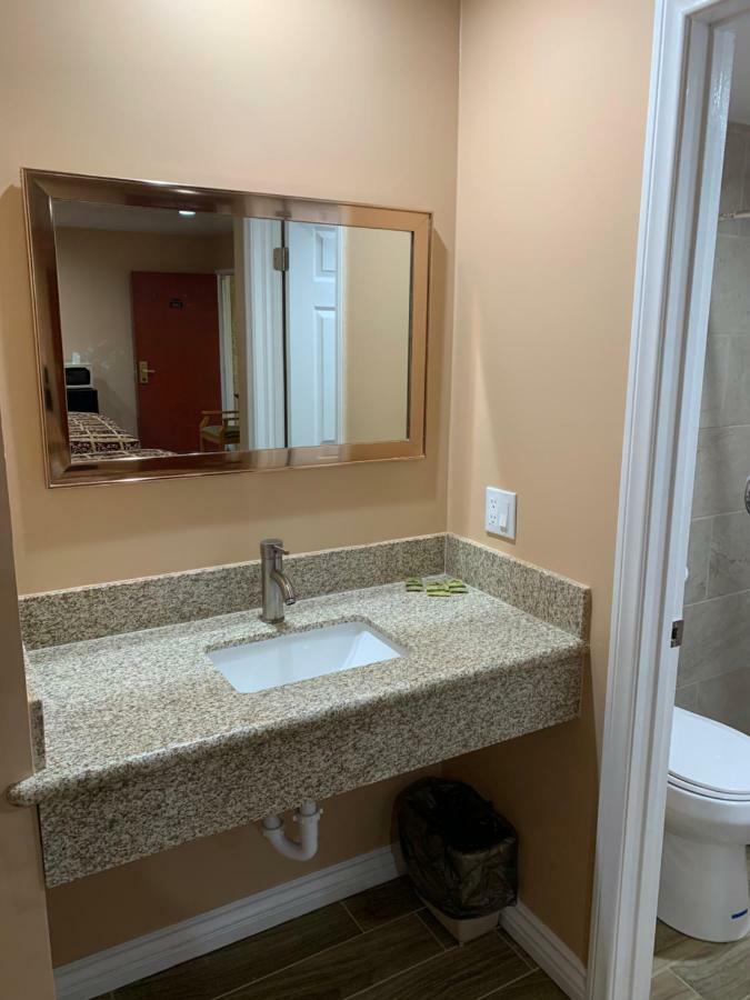 Budget Inn Motel Сан Габриел Екстериор снимка